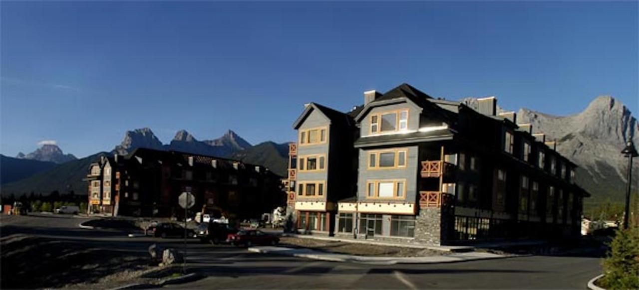 Apartment 411, Antique Heritage Canmore Esterno foto